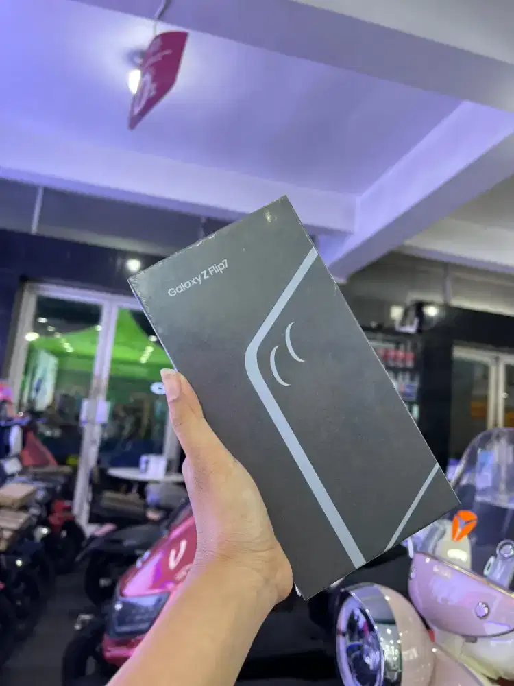 Samsung Zflip 7 Rom 512gb Diskon 4 juta Bisa tukar Tambah Hp lama