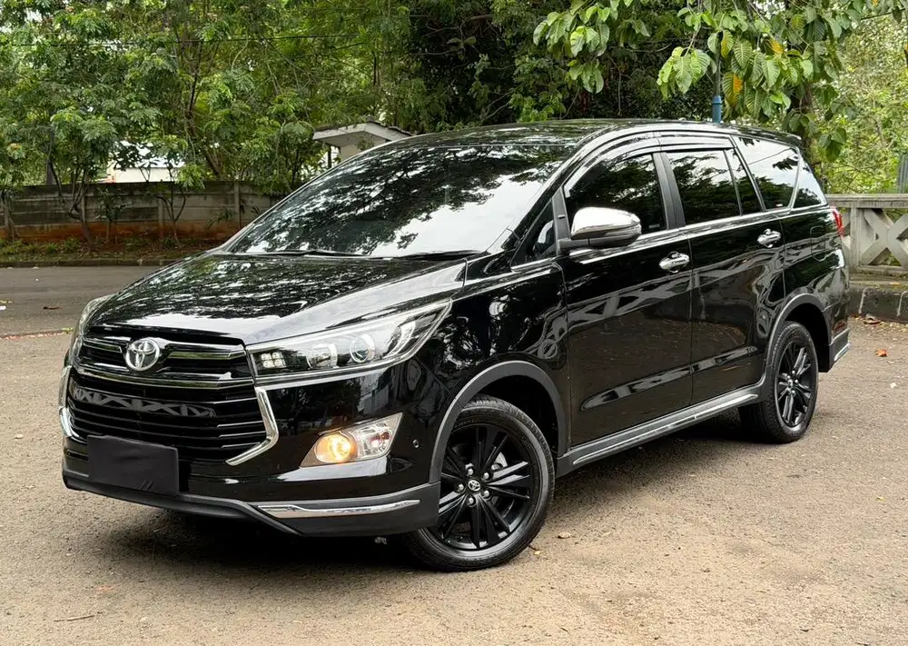 [KM 15 RB] Toyota Innova Venturer Diesel A/T 2019/2020 Antik Simpanan!