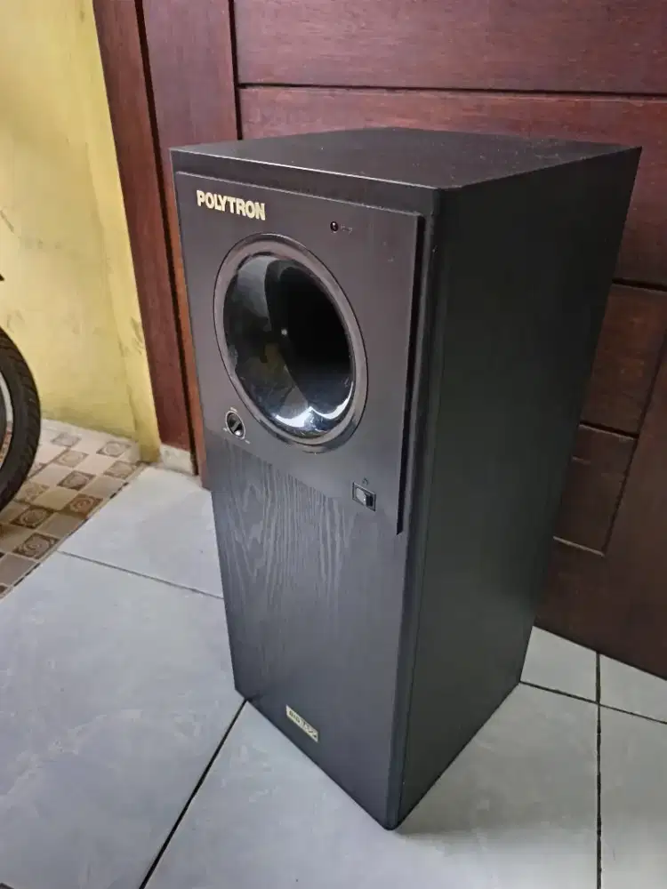 Subwoofer aktif Polytron