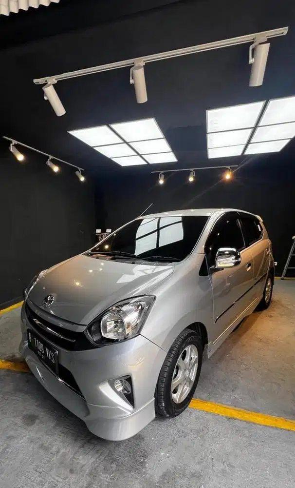 LOW KM! TOYOTA AGYA S TRD 2017 . Barang simpanan, kilometer asli 5rb!
