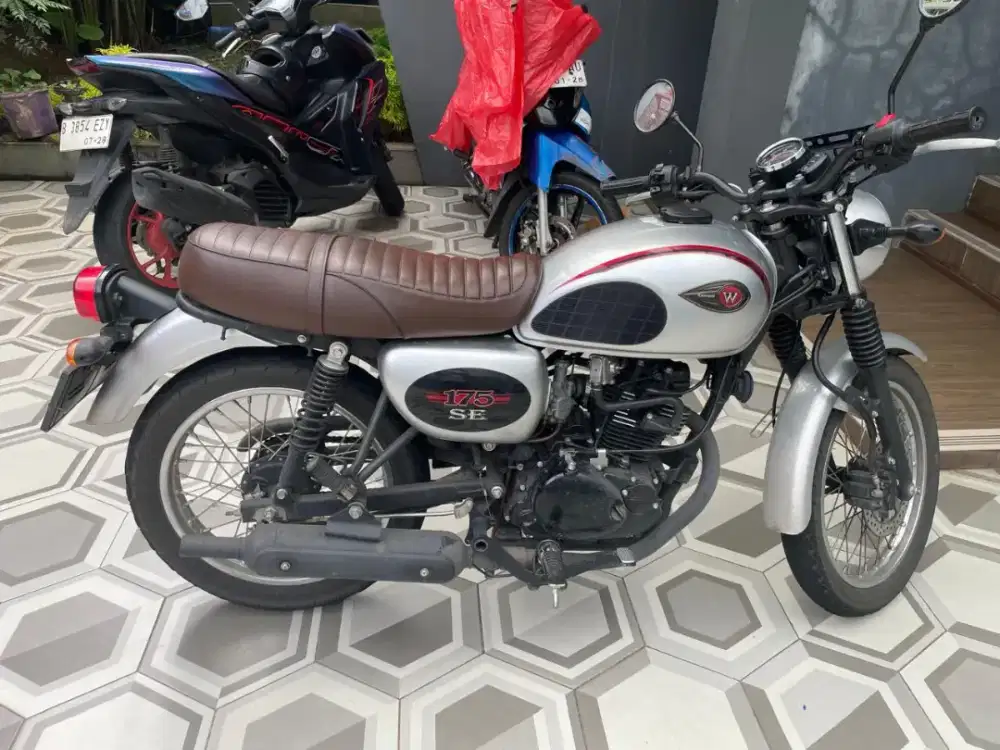 KAWASAKI W175 SE
