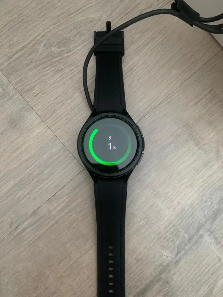 Samsung Galaxy Watch6 Classic, 43 mm, Black.