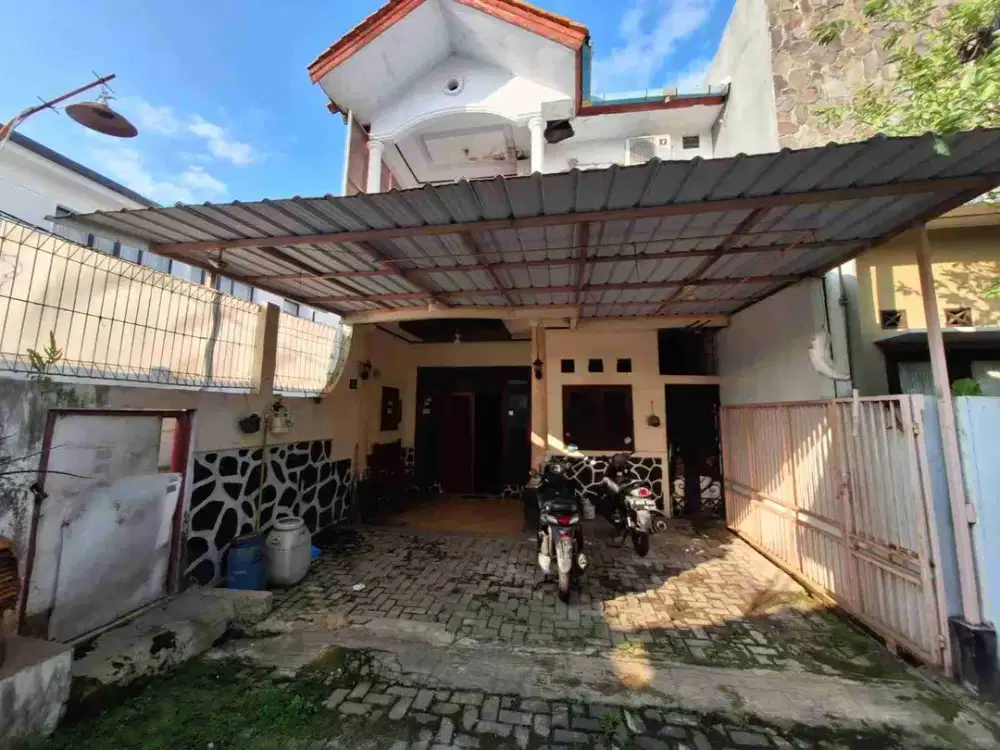 Di jual rumah 2 lantai di lokasi ciledug