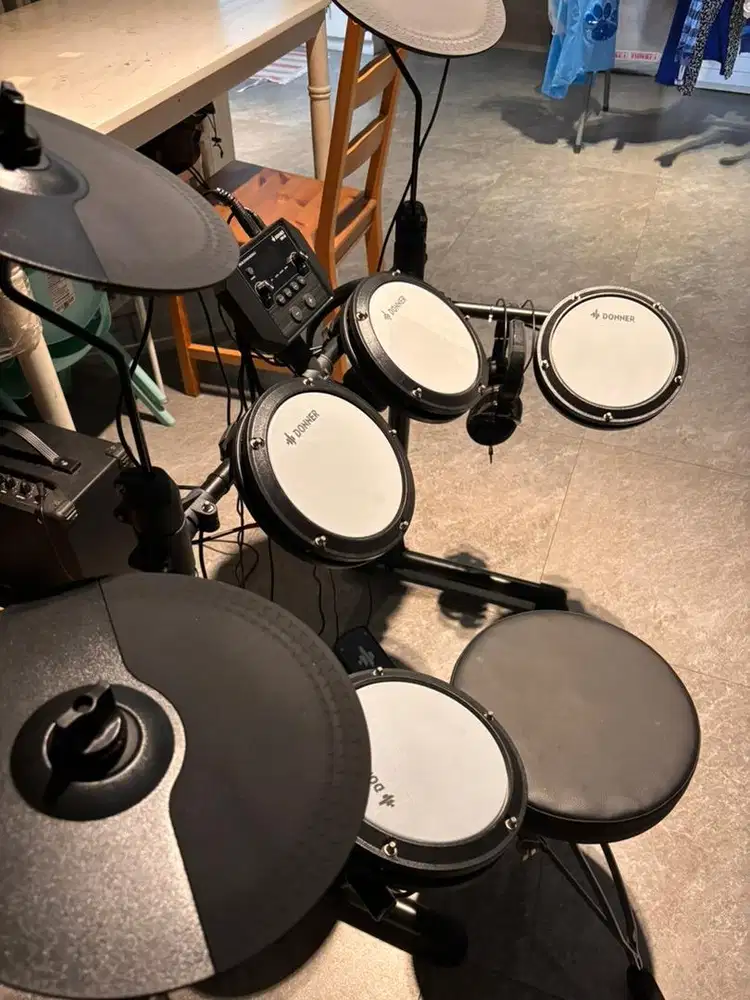 donner DED 80 drum electric like new