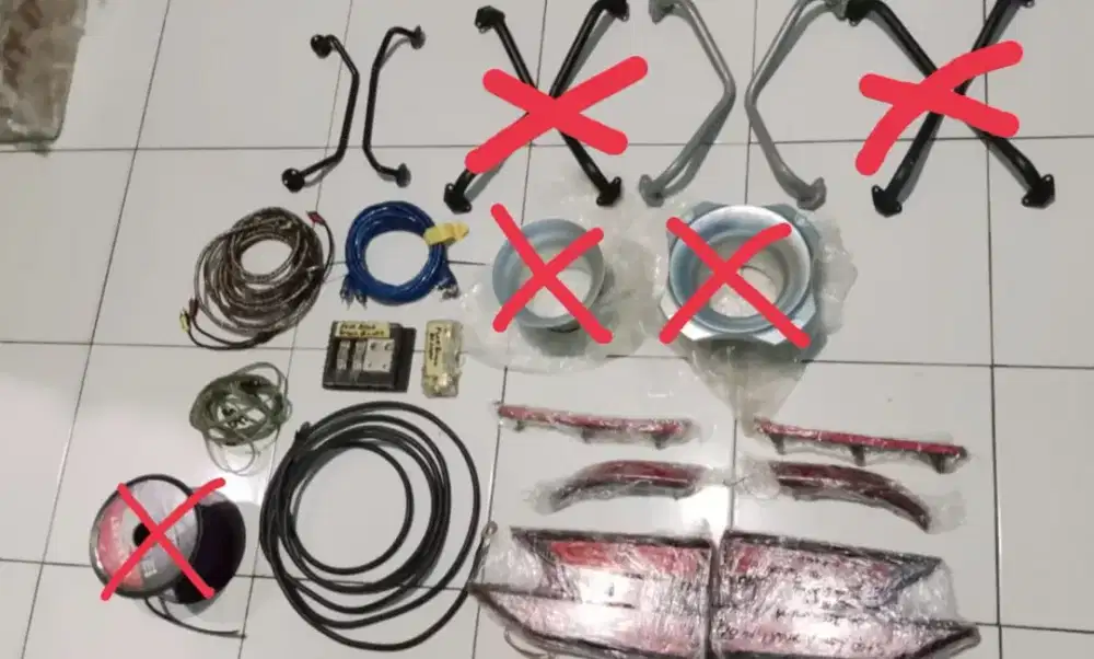 Part bekas mobil Avanza 2019 dan part audio mobilnya