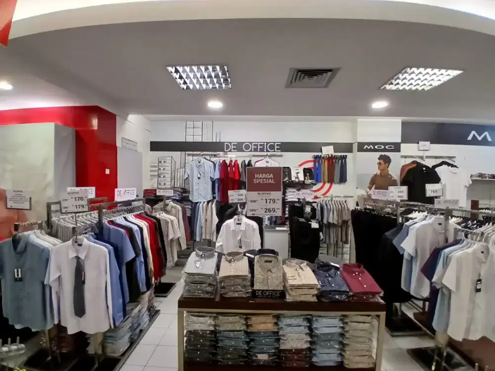 DIBUTUHKAN SPG WANITA UNTUK BRAND DE OFFICE DI GRAND GRIYA CINUNUK