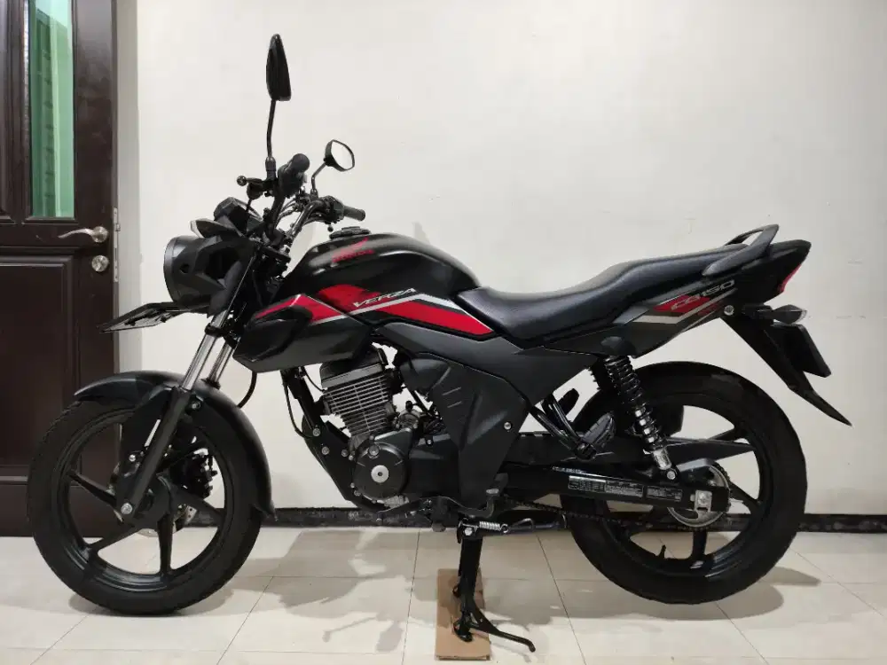 HONDA CB VERZA 150 TAHUN 2024 KM 13 RIBUAN