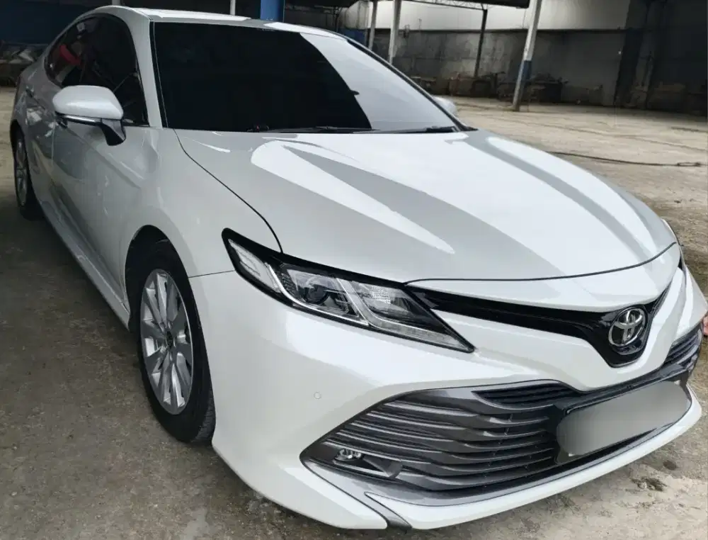 Dijual Cepat Toyota Camry V Istimewa (Low KM)