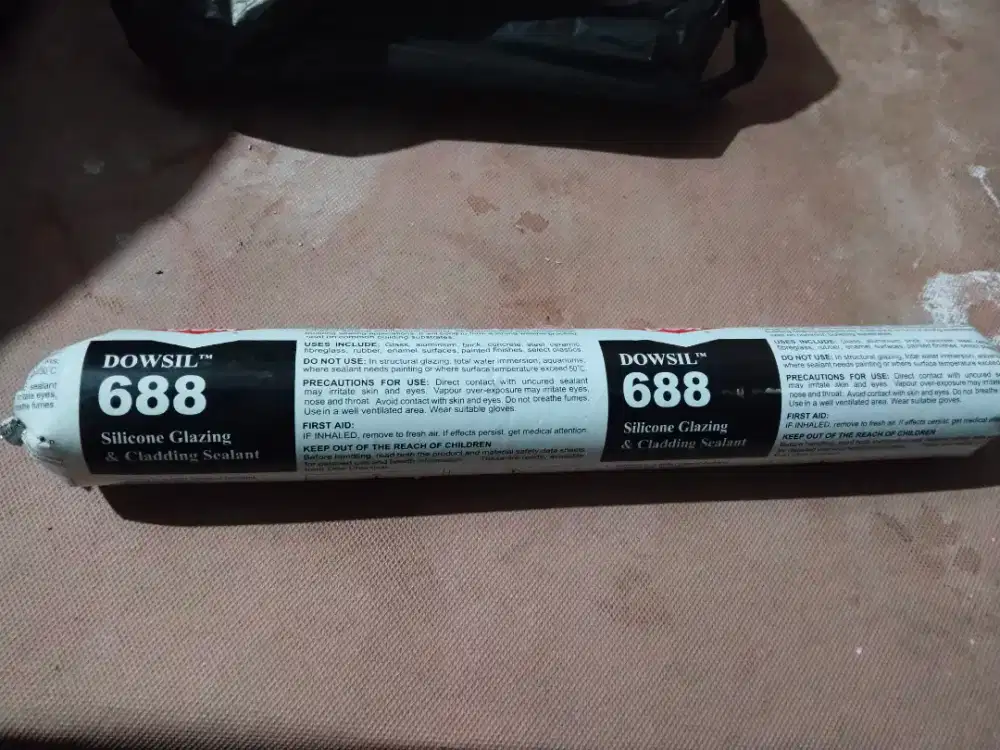 Dowsil 688 silicone glazing & cladding sealant