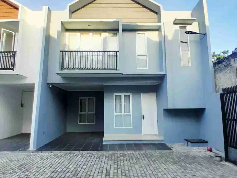 Rumah siap huni dekat pintu tol jatiwaringin