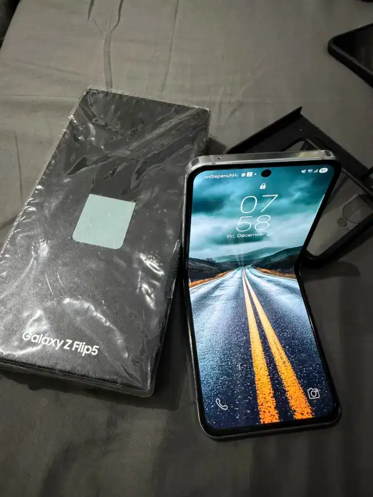 samsung galaxy z flip 5 256gb green