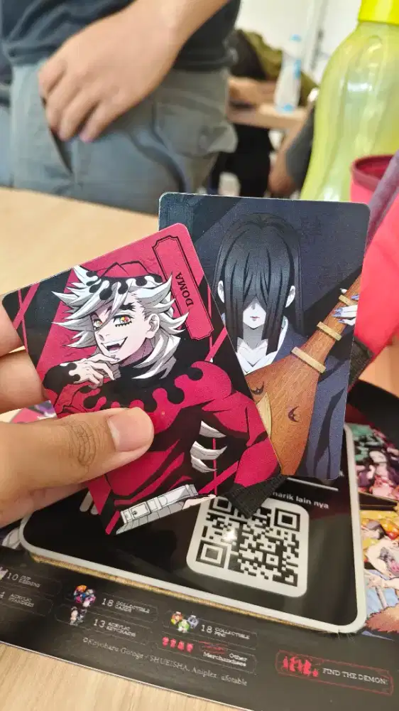 Kartu koleksi kimetsu no yaiba demon slayer family mart doma