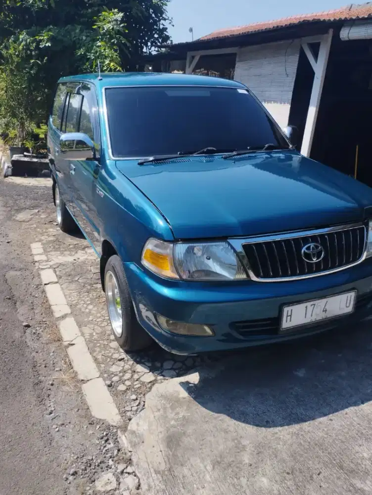 Toyota Kijang 200LGXEfi1.8