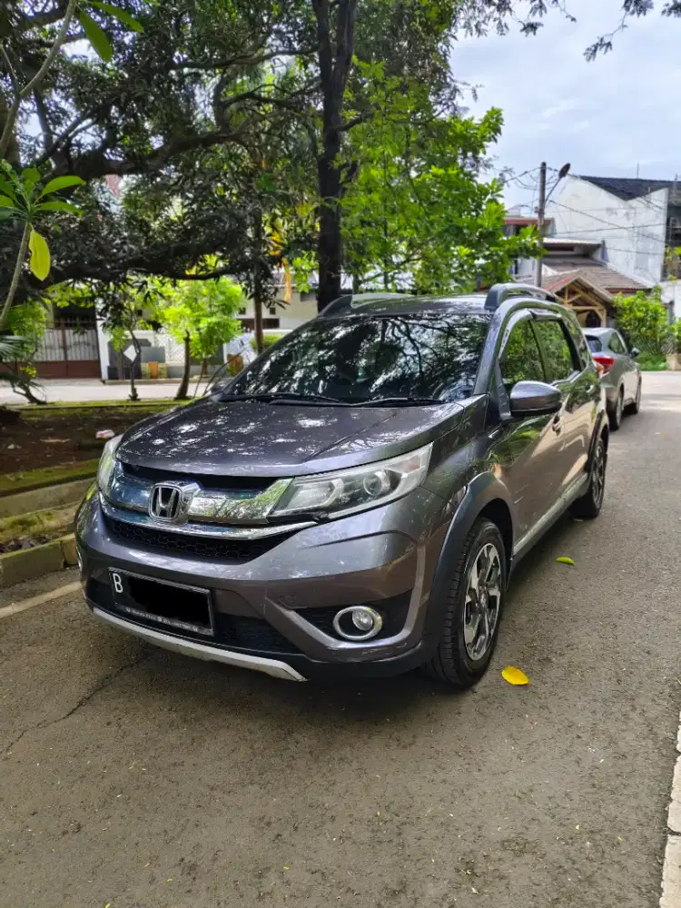 BR-V 1.5 E MT 2016