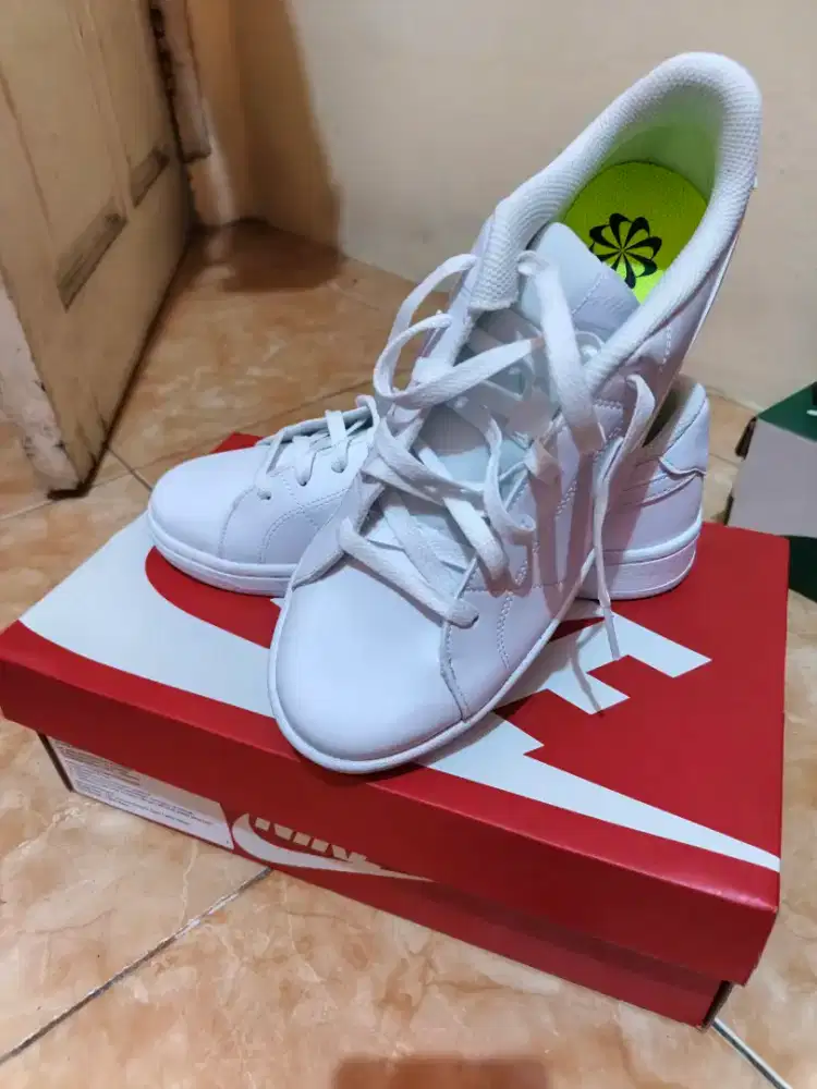 Sepatu Nike No 41