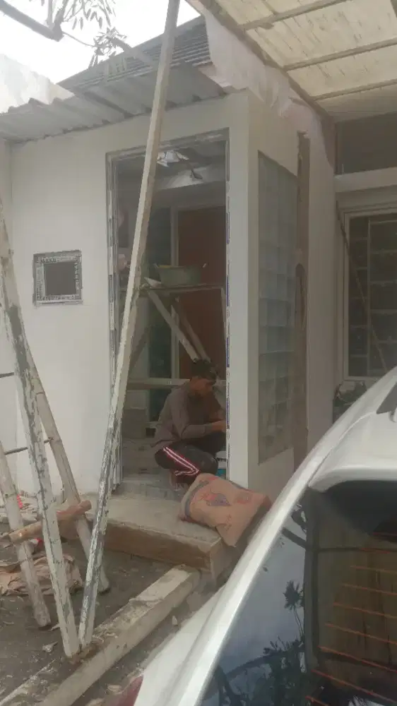 Renovasi rumah besar dan kecil