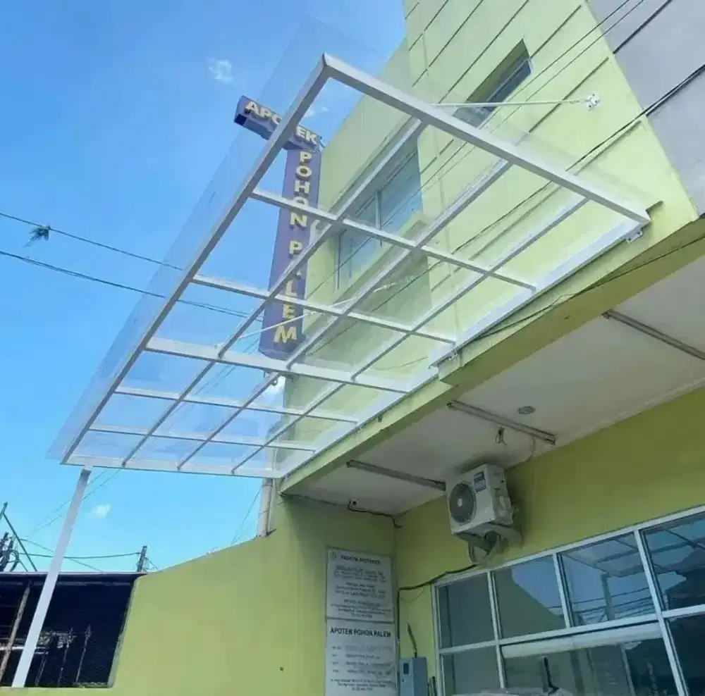 Canopi kaca minimalis