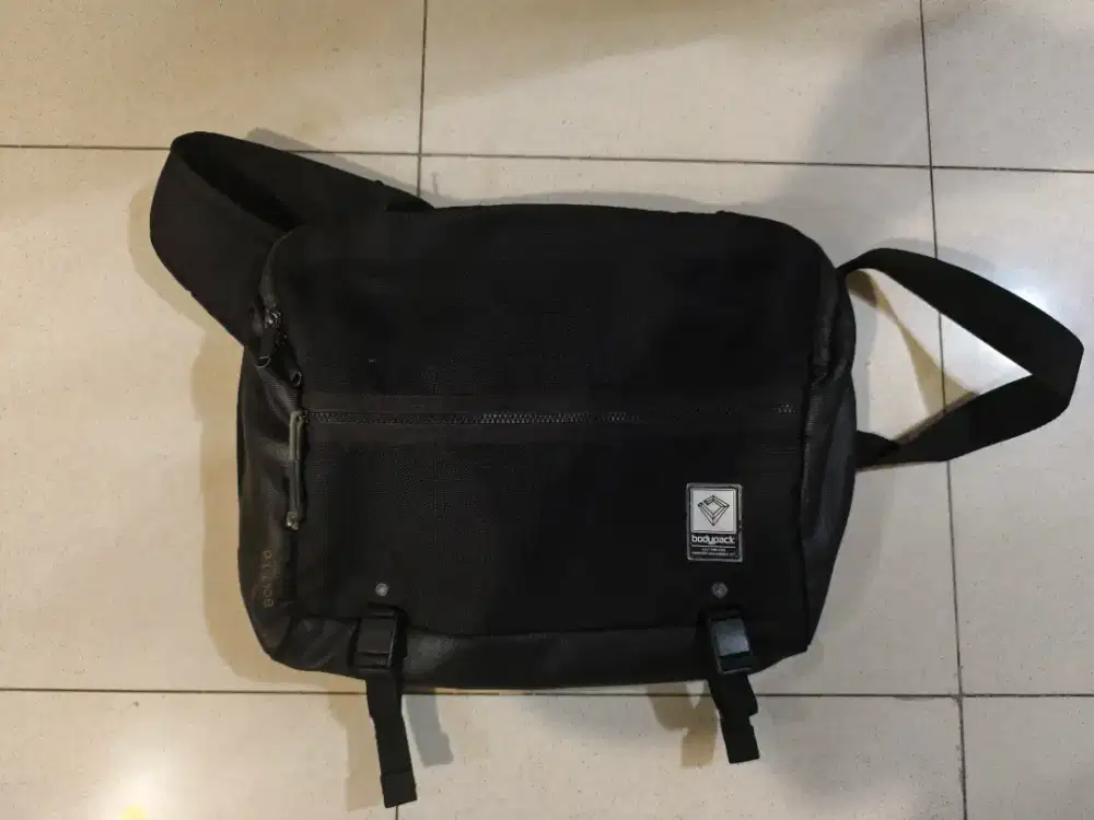 Messenger Bag Bodypack Bolt 1.0