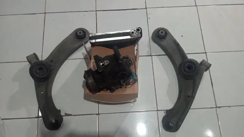 Edisi borongan sparepart second ORI Honda BRIO