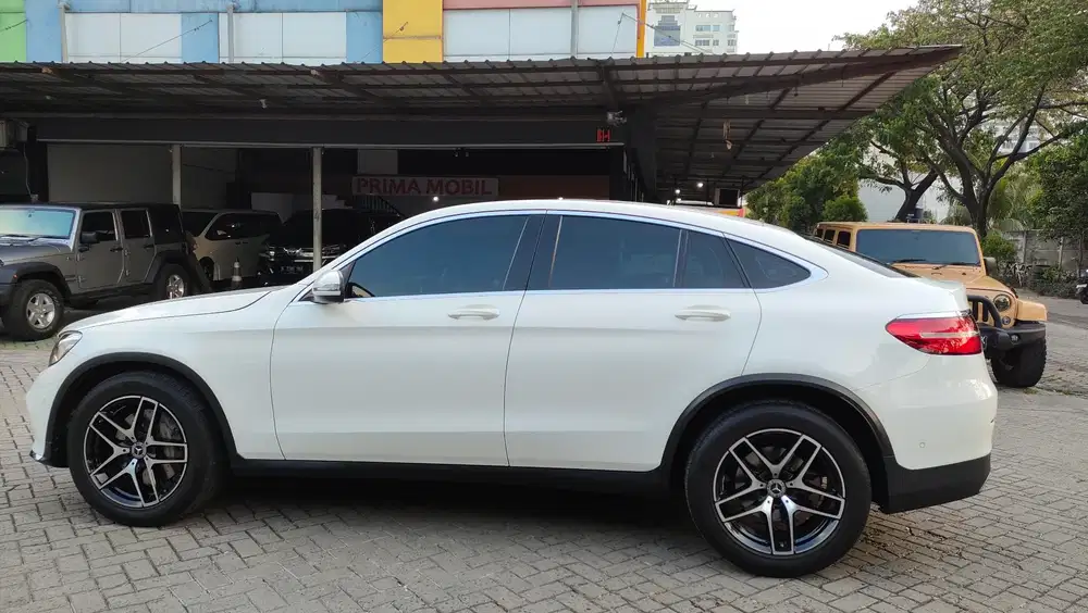ODO 13 rb Mercedes-Benz GLC300 Coupe 4Matic AMG Line 2019 Bensin