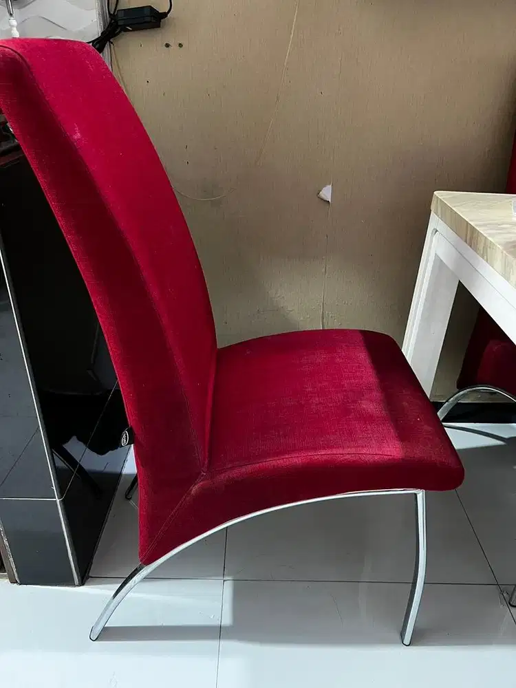 Kursi merk Informa murah