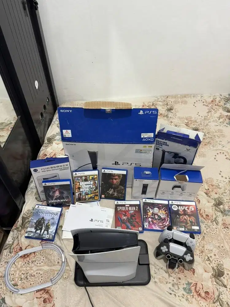 PS 5 Slimdisc + 2Pcs dualsense Controler