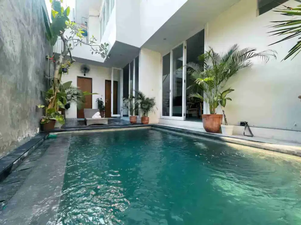 villa jalan bidadari Seminyak bali