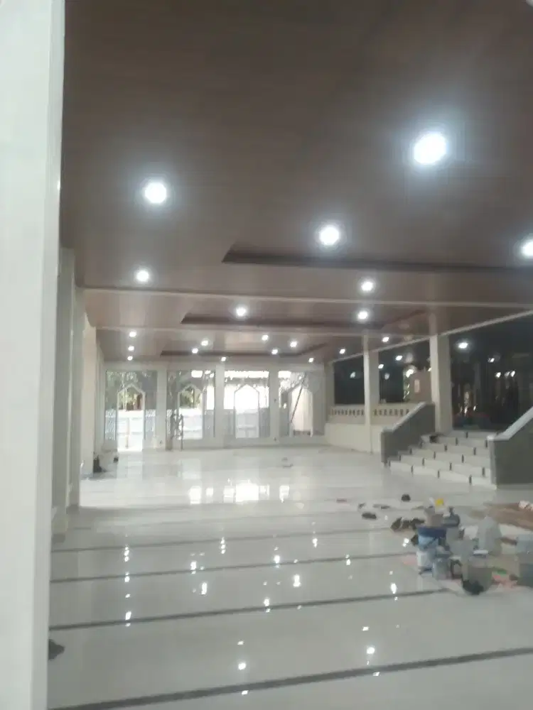 Tukang fhinising untuk memperindah rumah idaman