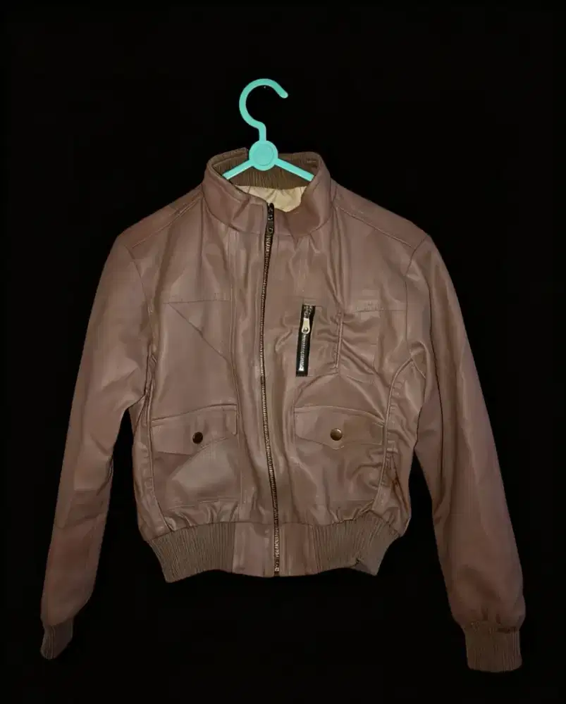 Jaket kulit anak size 6-7 thn