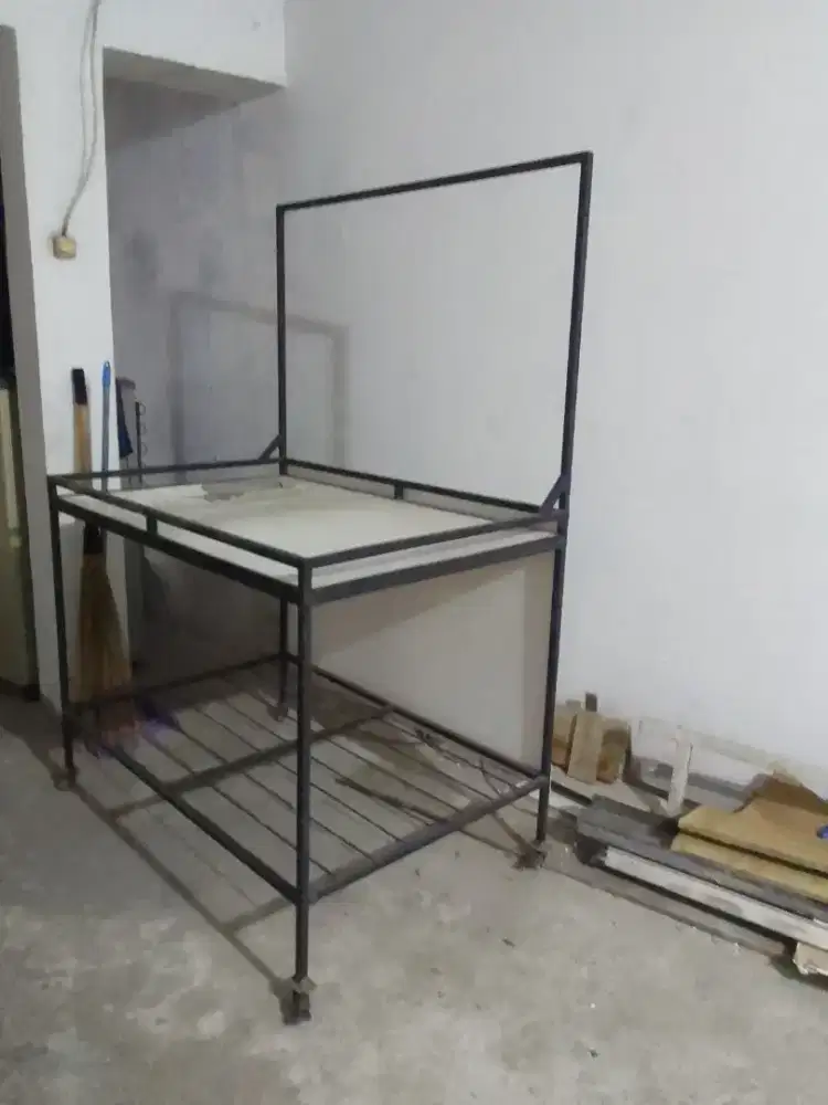 DIJUAL GEROBAK DORONG