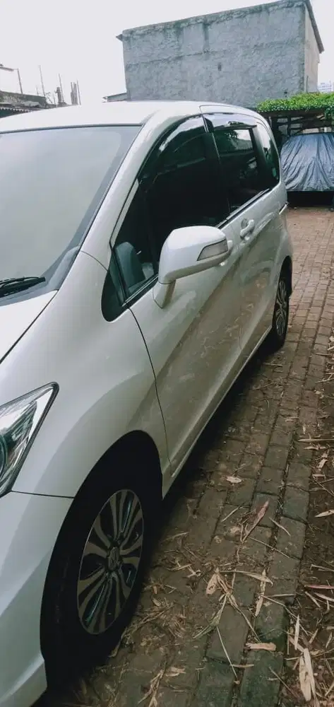 Honda Freed 2013 Bensin