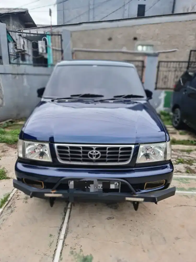 Kijang LGX 1.8 tahun 2000
