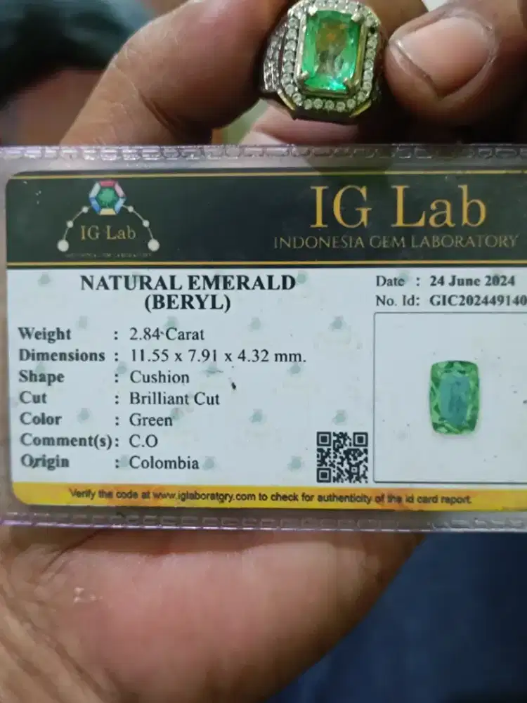 Cincin jamrud colombia