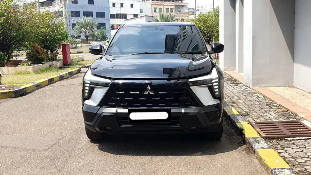 Km5rb mitsubishi xforce ultimate 2024 hitam
