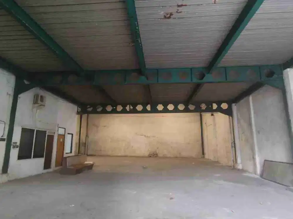 Disewakan Rumah Komersial RAYA ARJUNA. NOL JALAN RAYA ARJUNA