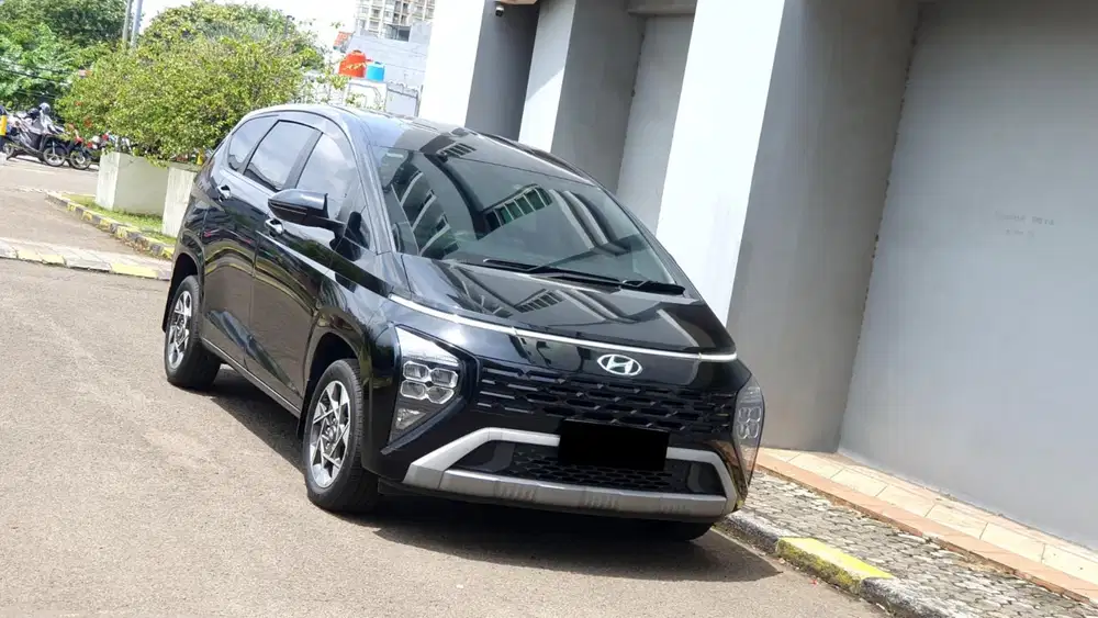[ GARANSI 5TH ] Hyundai Stargazer Prime 1.5 4x2 Captain Seat 2023/2024