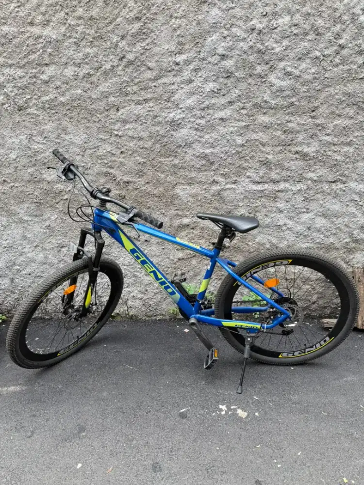 sepedah genio masih kaya baru