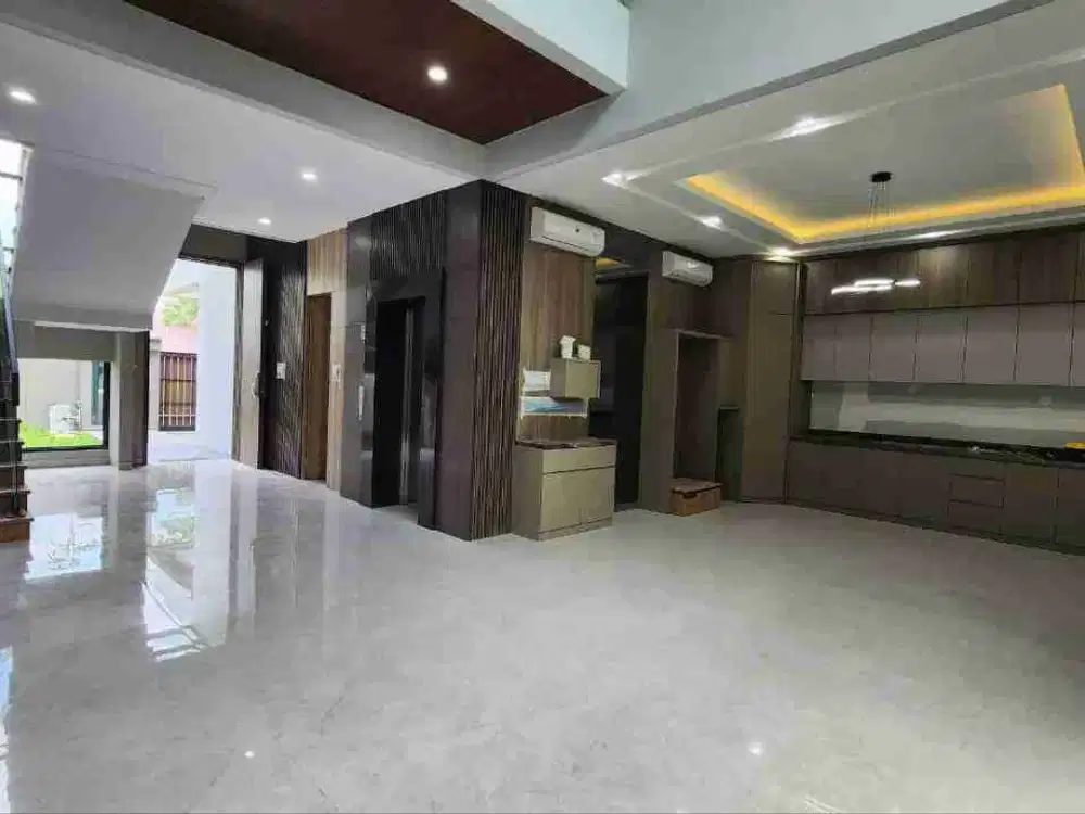 GOOD DEAL RUMAH MODERN MINIMALIS CITRALAND 3LANTAI ADA LIFT