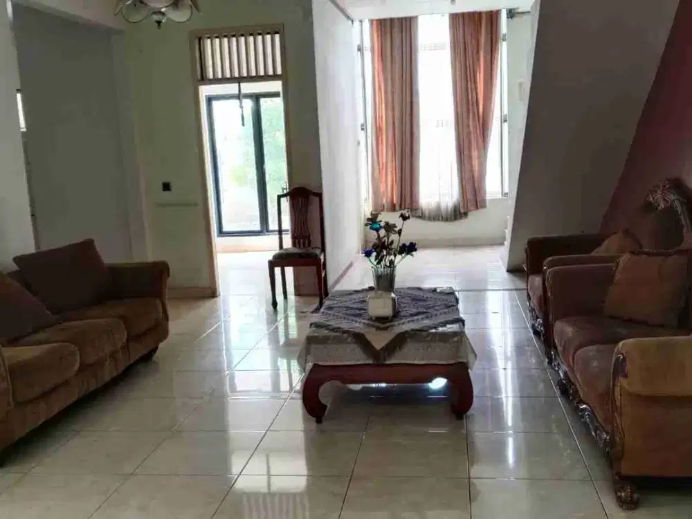 RUMAH LAMA 2 LANTAI COCOK UNTUK USAHA ATAU HUNIAN PURI INDAH JAKARTA BARAT