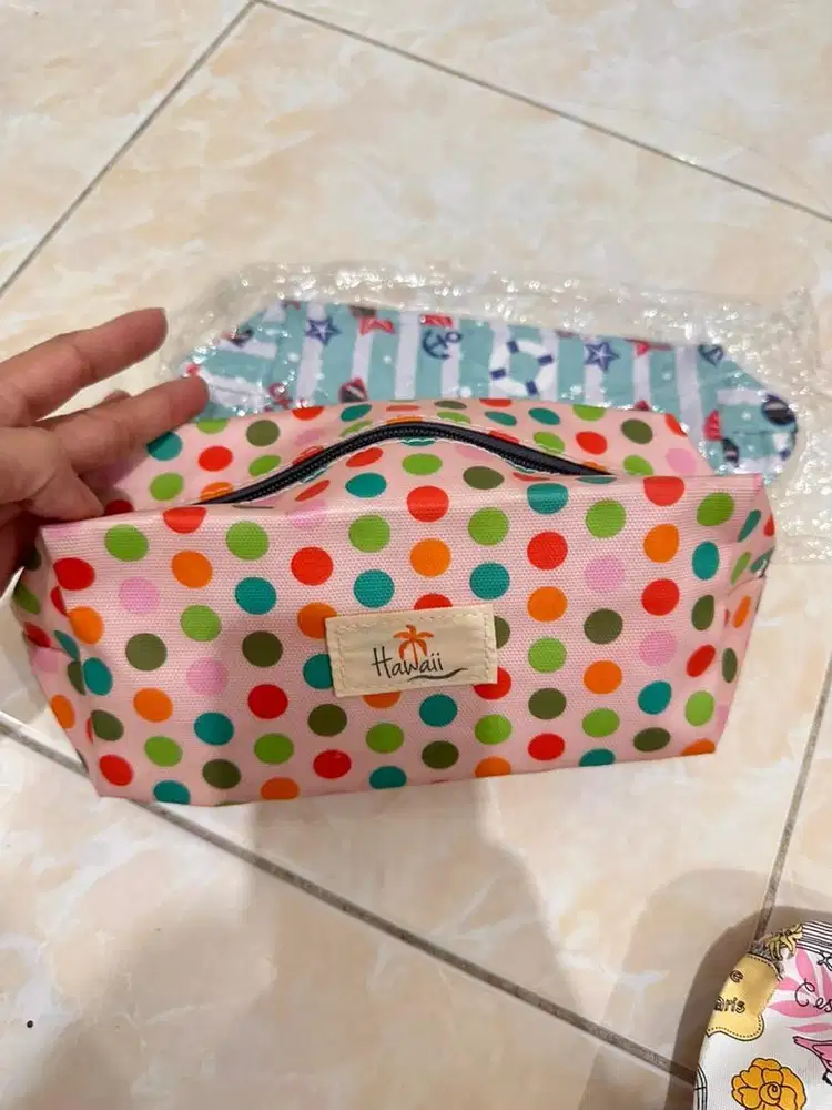 Aneka pouch serbaguna / pouch multifungsi / kantong bersleting