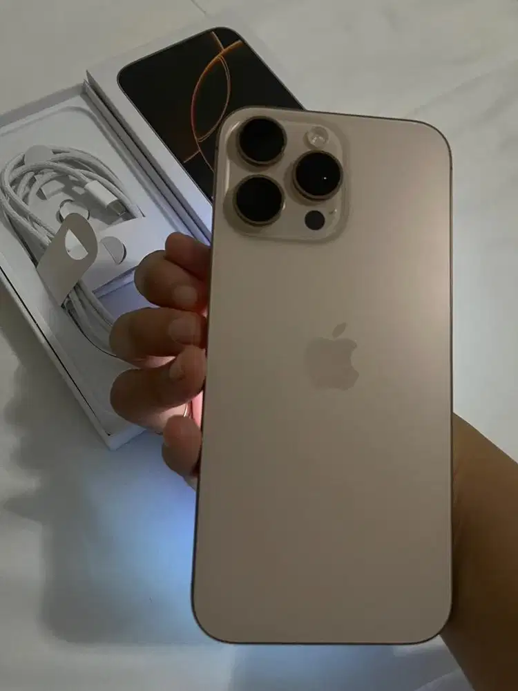 iPhone INTER 16 Pro Max 256 GB