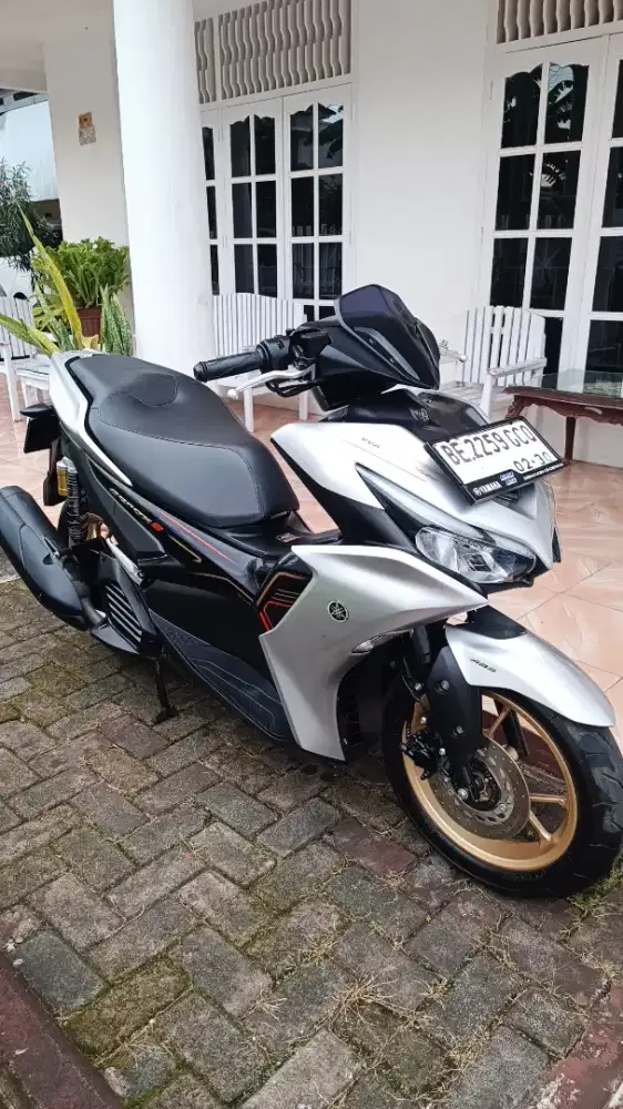 Aerox ABS Pemakaian 2025 Kilometer 3000an Perak