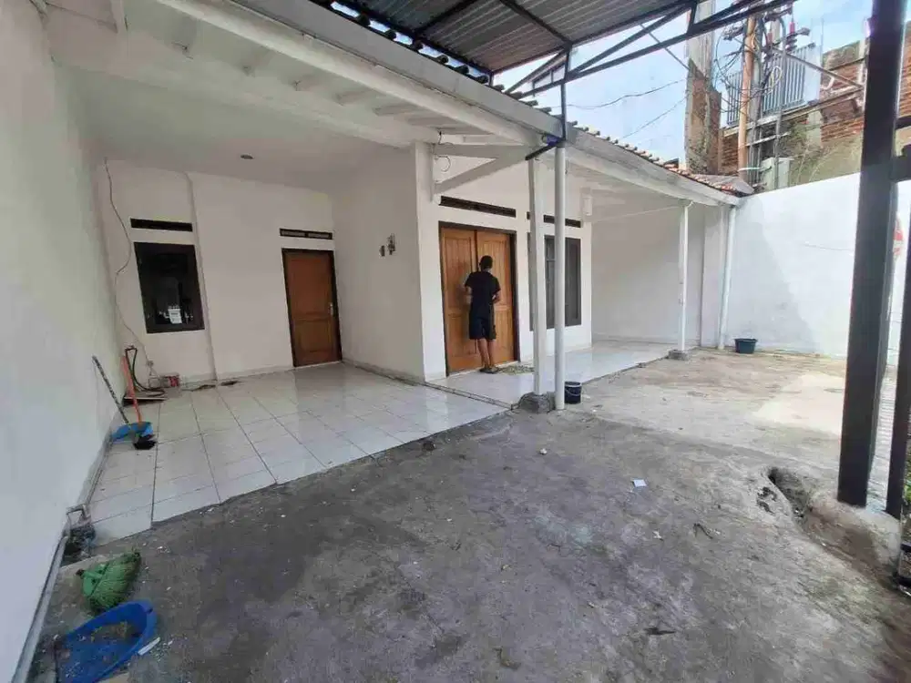 SEWA RUMAH KEMBAR BARU SIAP HUNI BISA BUAT USAHA