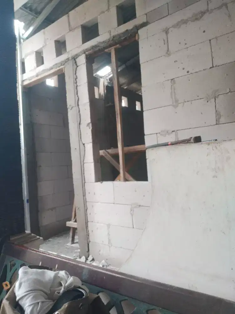 Tukang renopasi rumah