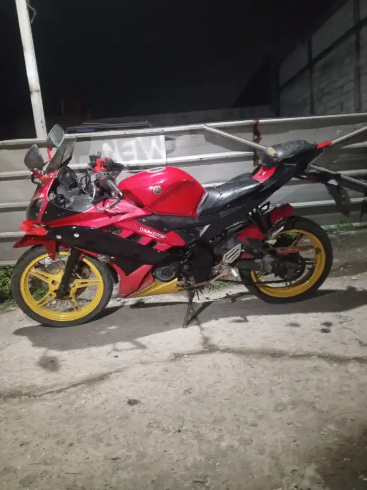 YAMAHA R15 TAHUN 2015 YZF