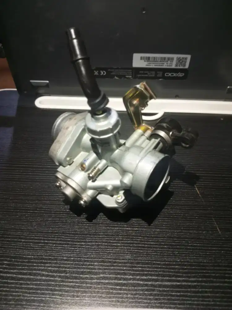 Carbu karisma + adaptor pnp mio