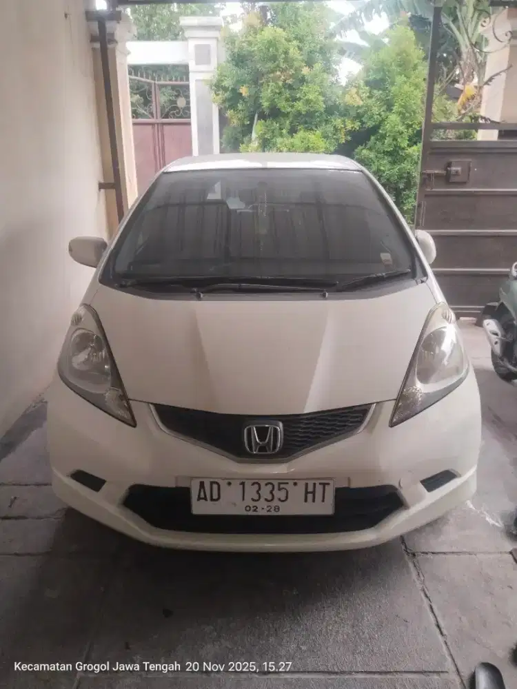 Jazz RS putih manual ad skh