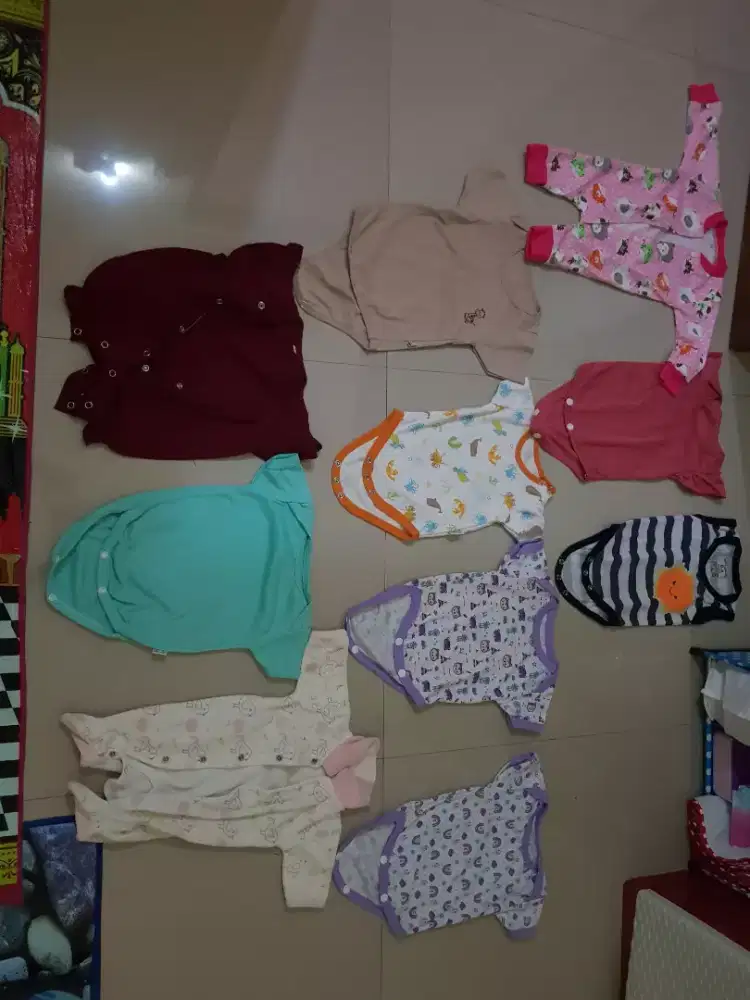 PL baju bayi perempuan