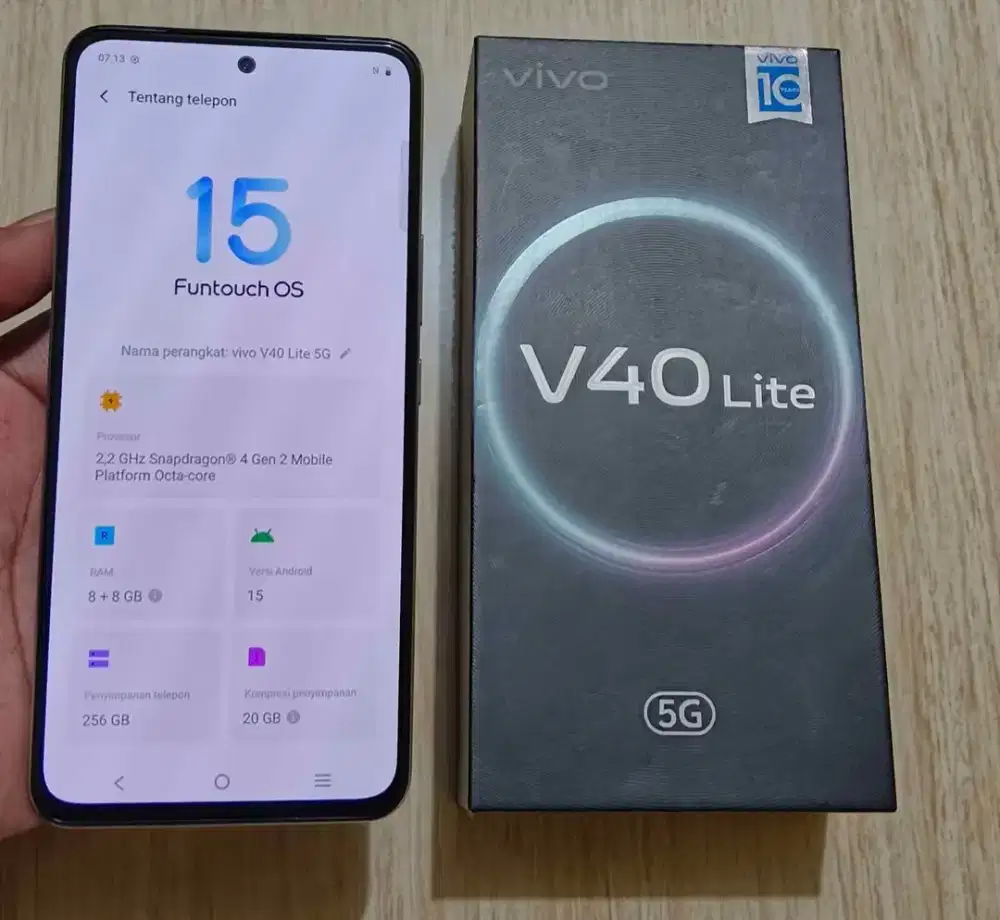 VIVO V40 LITE RAM 8+8 GB INTERNAL 256 GB