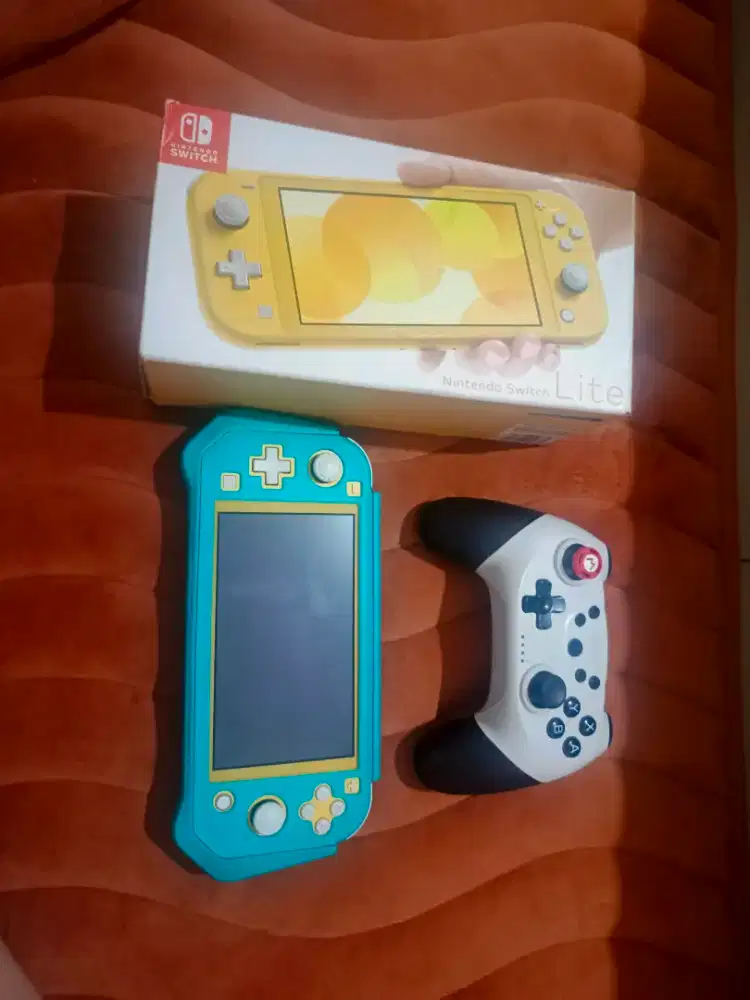 Jual/TT Nintendo Switch Lite 128gb Yellow Full Games